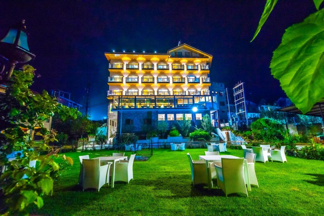 Sun Park Boutique & Spa Manāli Exteriör bild